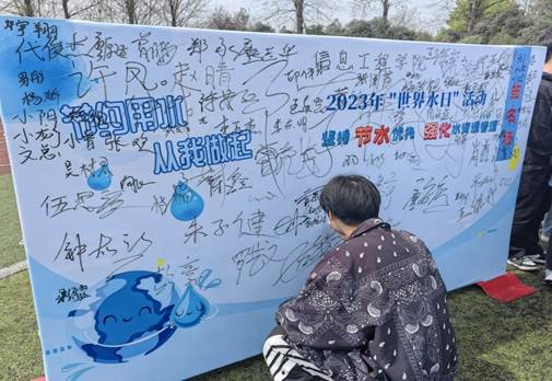 文本, 白板 描述已自动生成